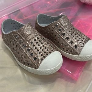 Glittery toddler natives